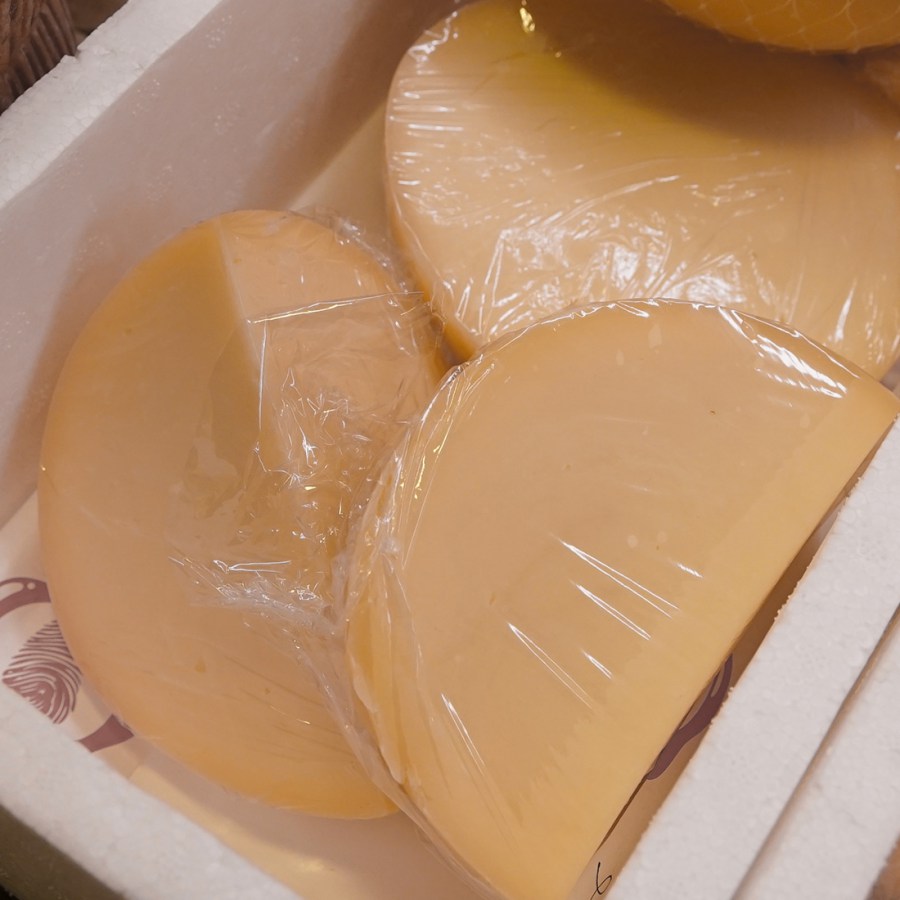 caseificio-favale-provolone-fresco-dolce-2